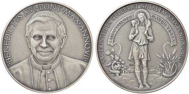 Benedict XVI Anno VII (2011) Silver Medal Photo