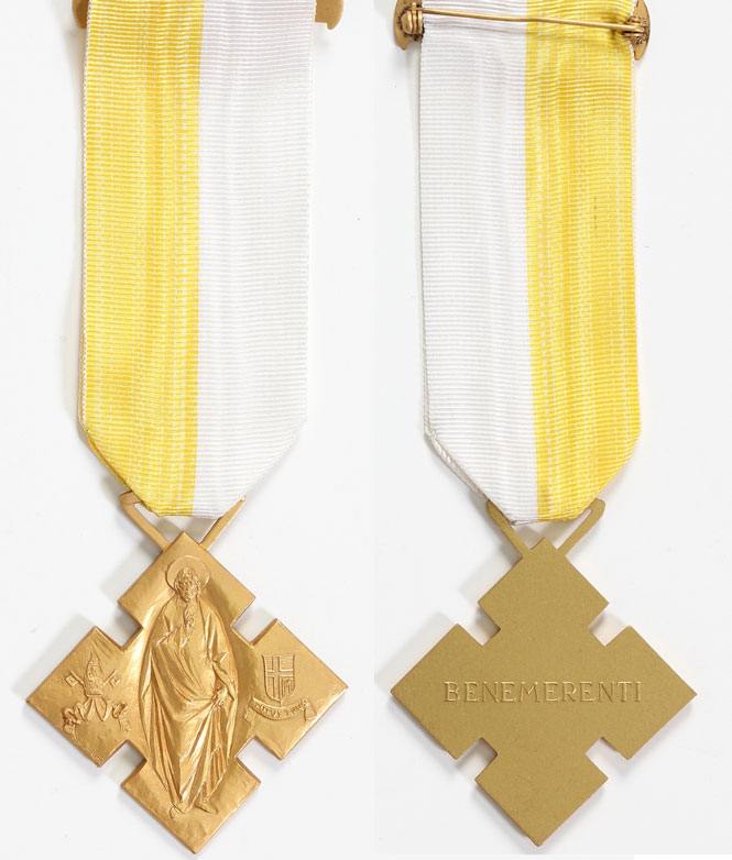Vatican Benemerenti Medal, Pope John Paul II Photo
